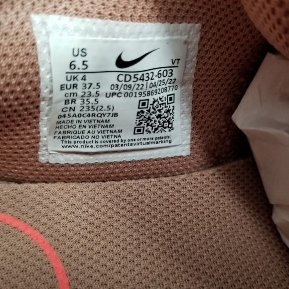 Nike Women's Air Max Excee Shoes Size 6 Blush Beige CD5432-603 Low Top - Picture 6 of 6